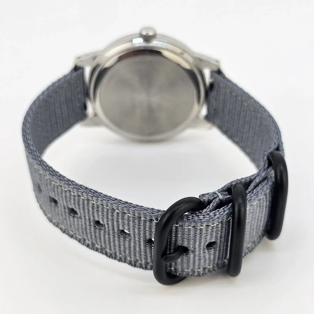38MM Men's Watch Cream‎ Dial New Gray Nylon Bands New Battery